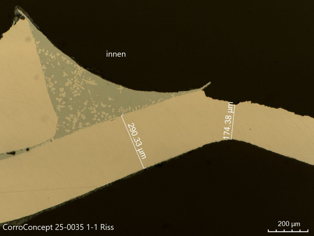 Mikroskopische Aufnahme einer gelöteten Kupferverbindung im Schliff